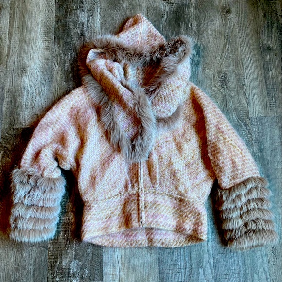 Signatures Jackets & Blazers - Vintage Signature Wool and Fur Trimmed Coat Size M